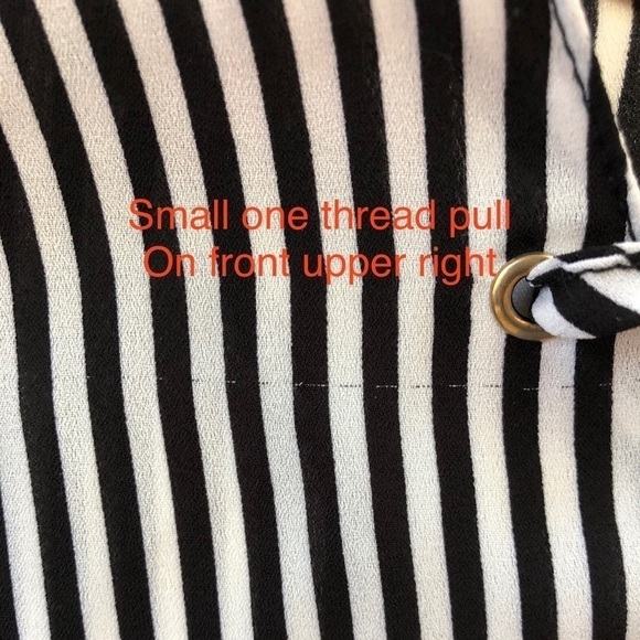 ANOTHER STORY flutter bell sleeve lightweight blouse. Lace up Boho. B&W Medium - Picture 7 of 10